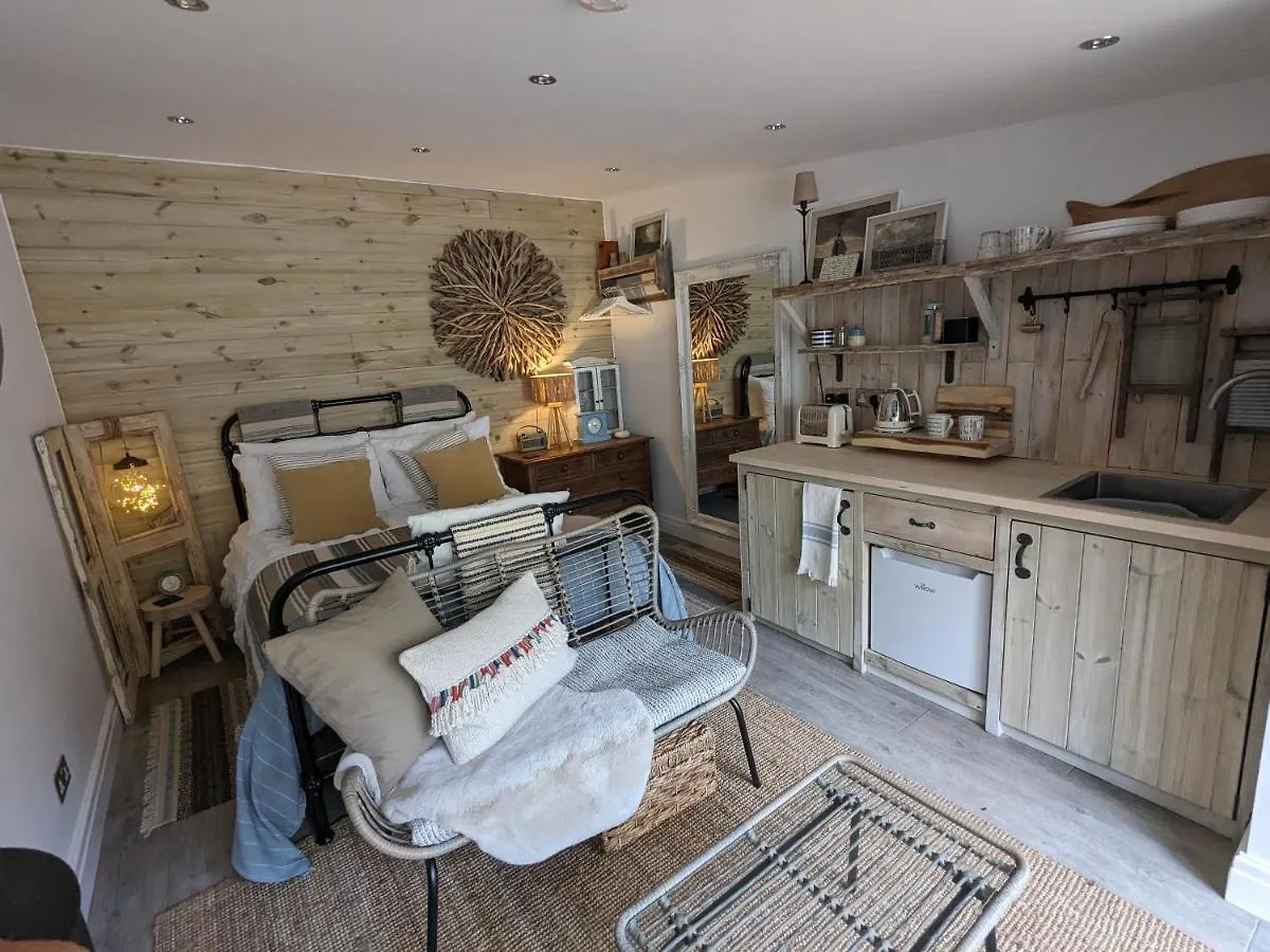 La Cachette Villa Blackpool 0*,  United Kingdom